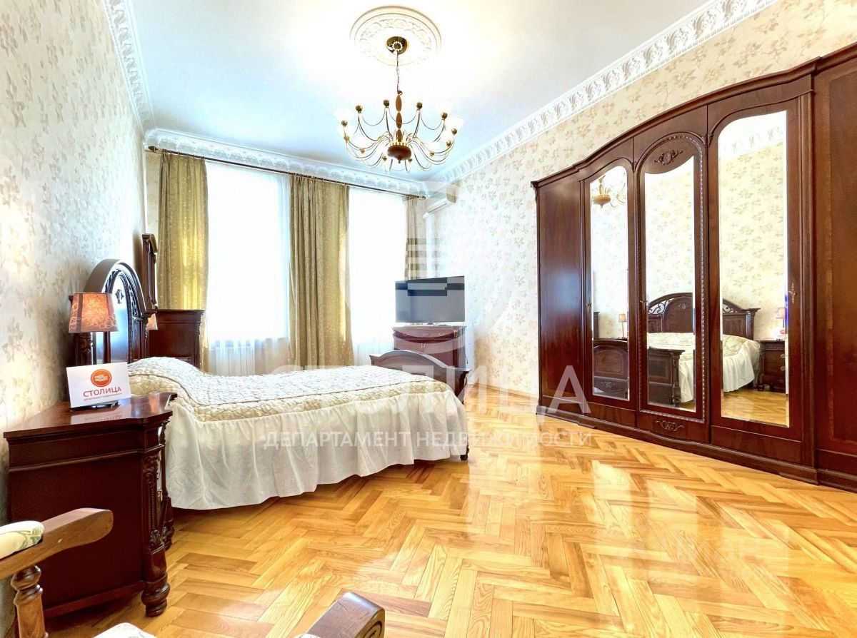 5-комнатная квартира, 190 м²