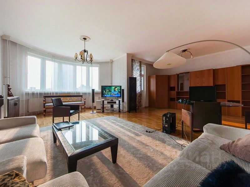 2-комнатная квартира, 144 м²