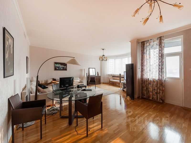 2-комнатная квартира, 144 м² — фотография 3