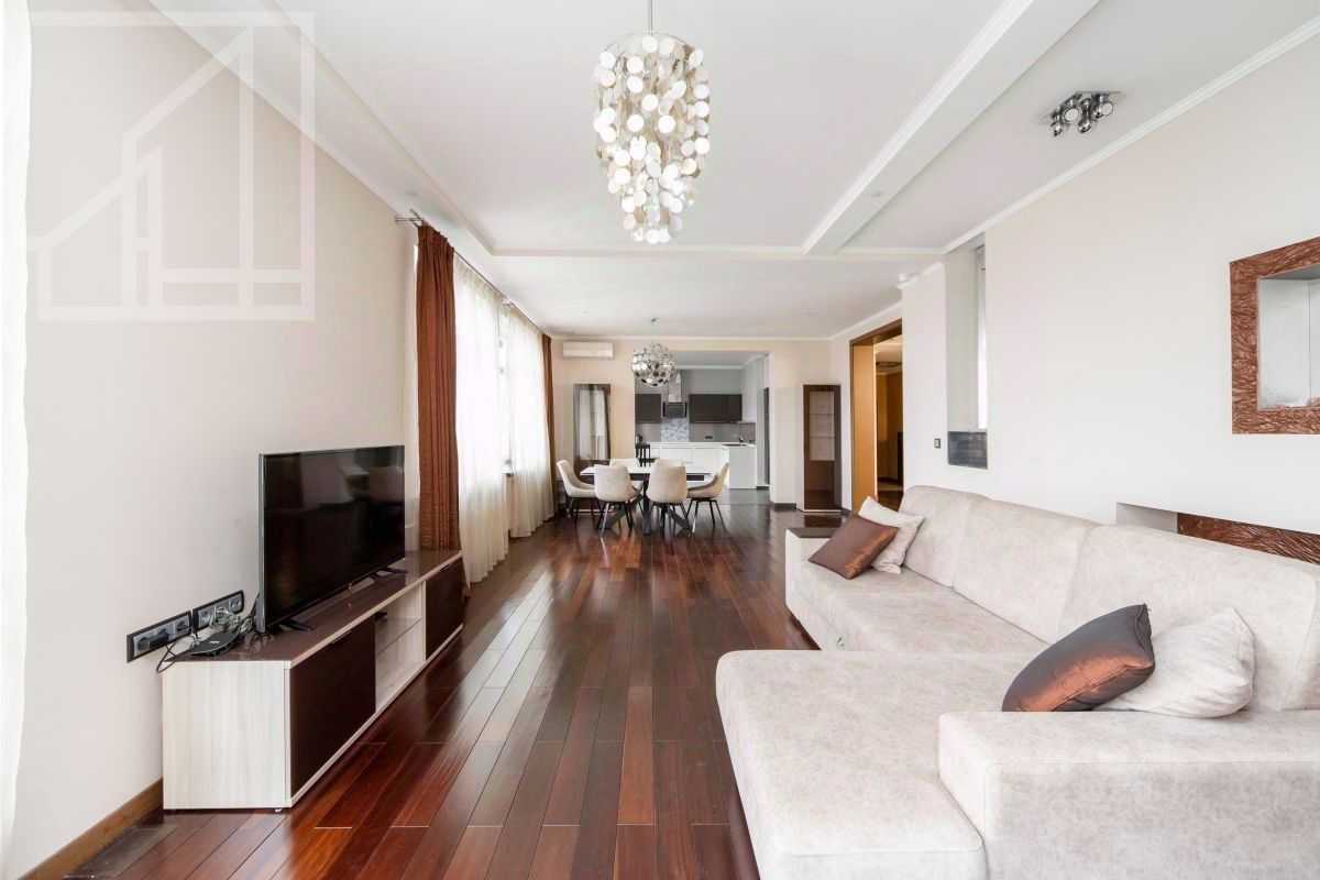 4-комнатная квартира, 180 м² — фотография 2
