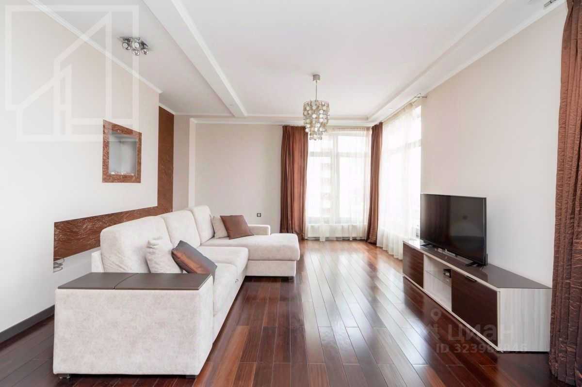 4-комнатная квартира, 180 м² — фотография 3
