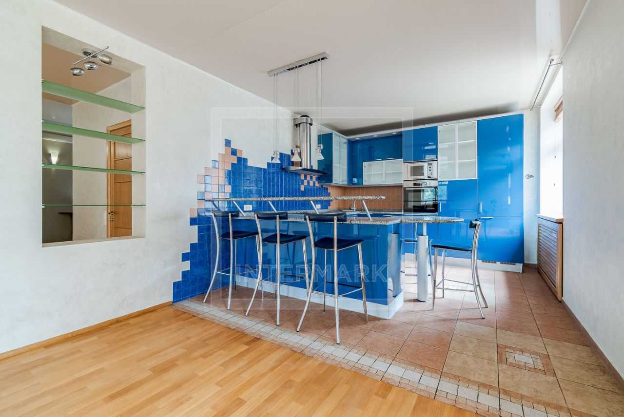 4-комнатная квартира, 165 м² — фотография 3