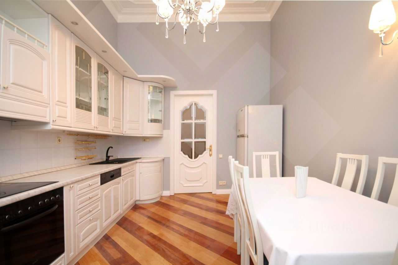 4-комнатная квартира, 150 м² — фотография 2