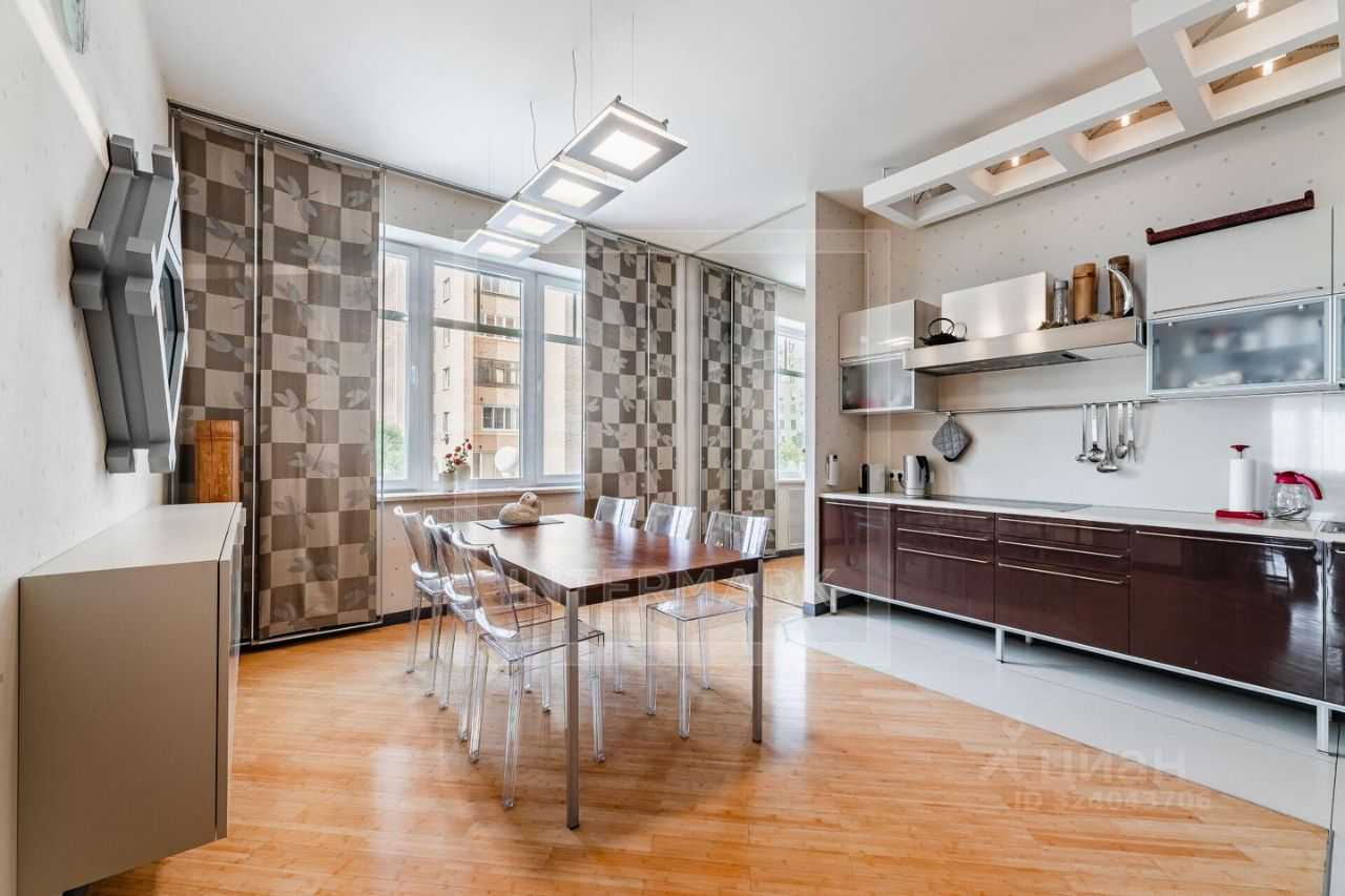 3-комнатная квартира, 140 м² — фотография 3