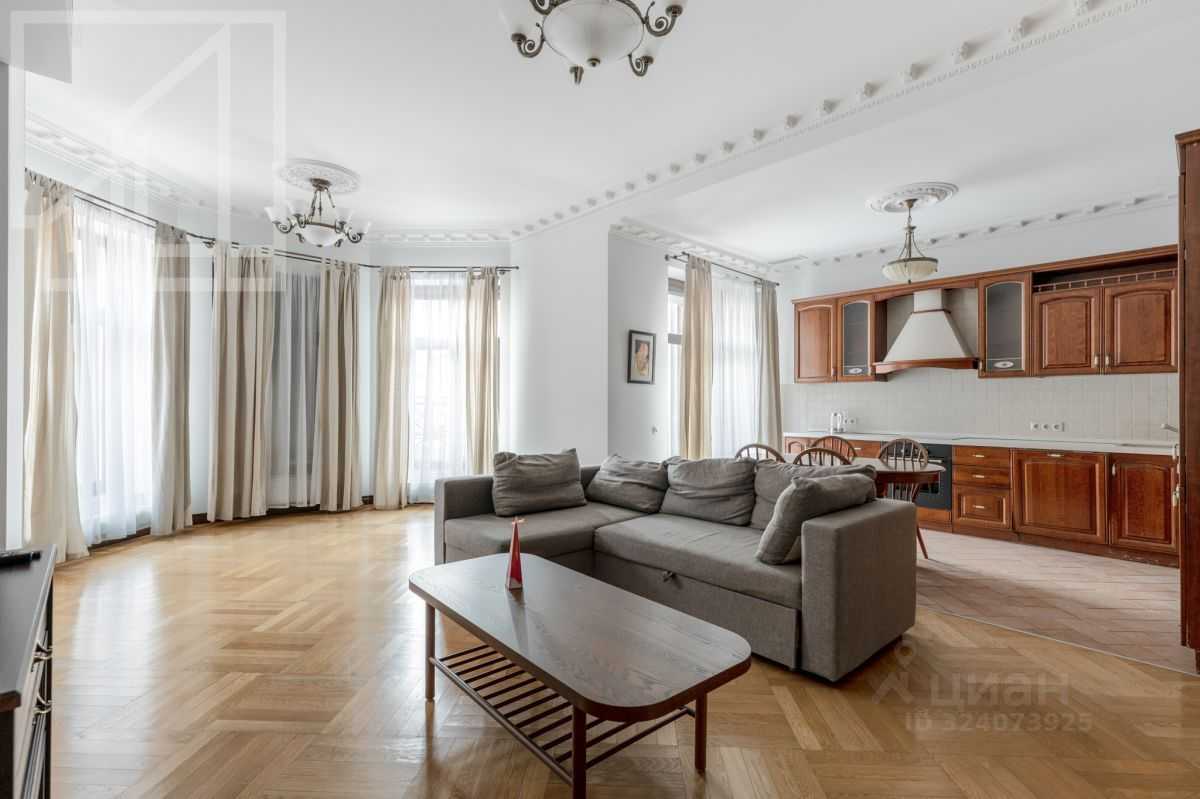 3-комнатная квартира, 140 м²