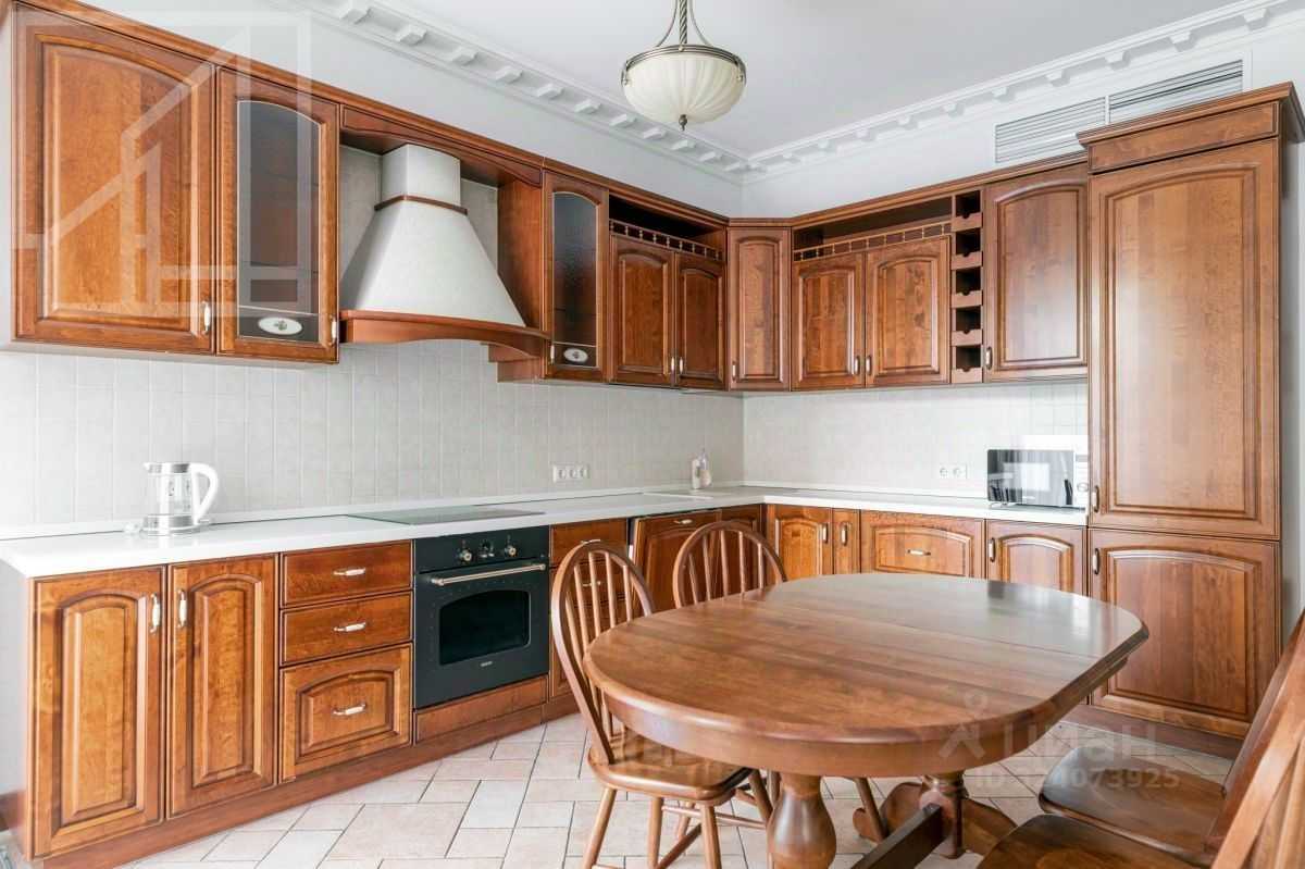 3-комнатная квартира, 140 м² — фотография 3