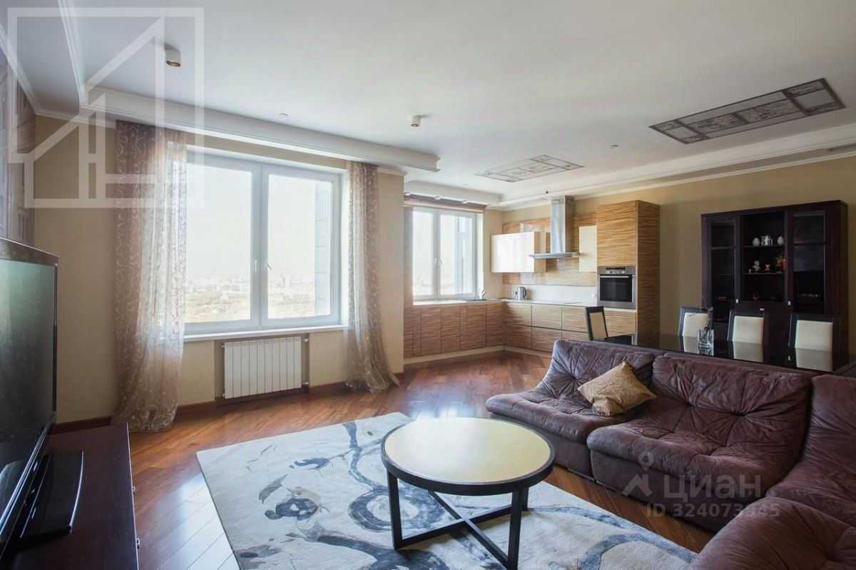 4-комнатная квартира, 155 м² — фотография 2