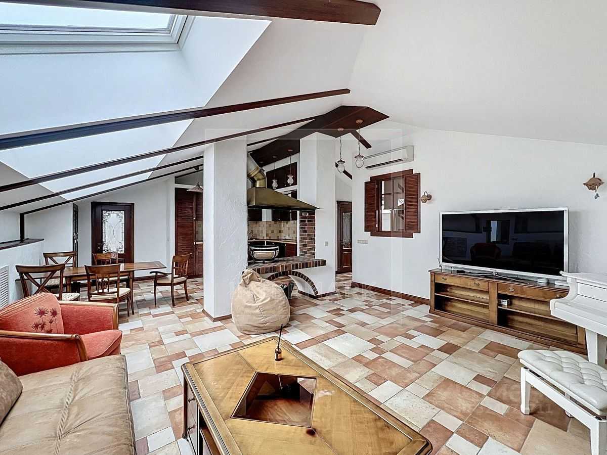 5-комнатная квартира, 185 м² — фотография 2