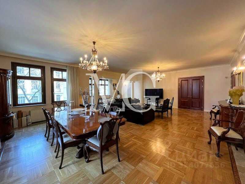 4-комнатная квартира, 250 м² — фотография 2