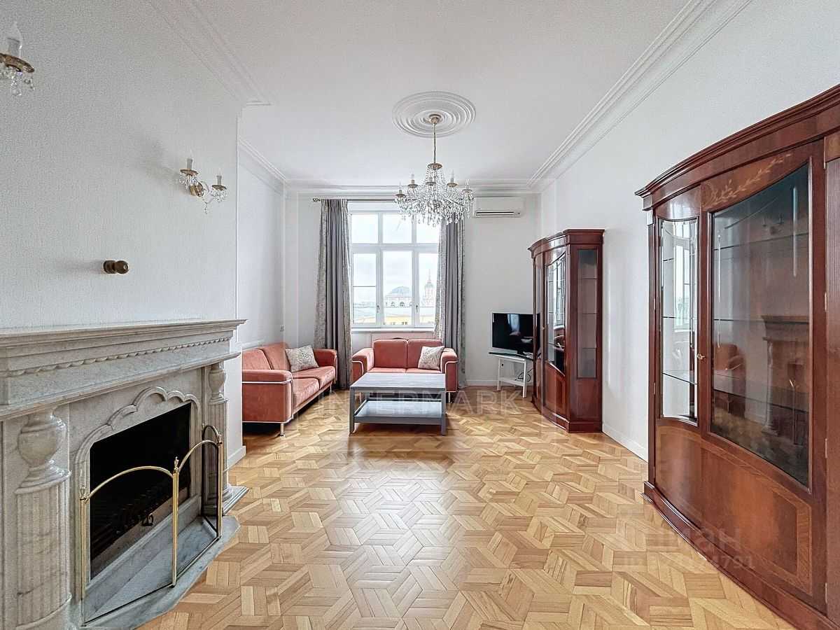 4-комнатная квартира, 151 м² — фотография 2