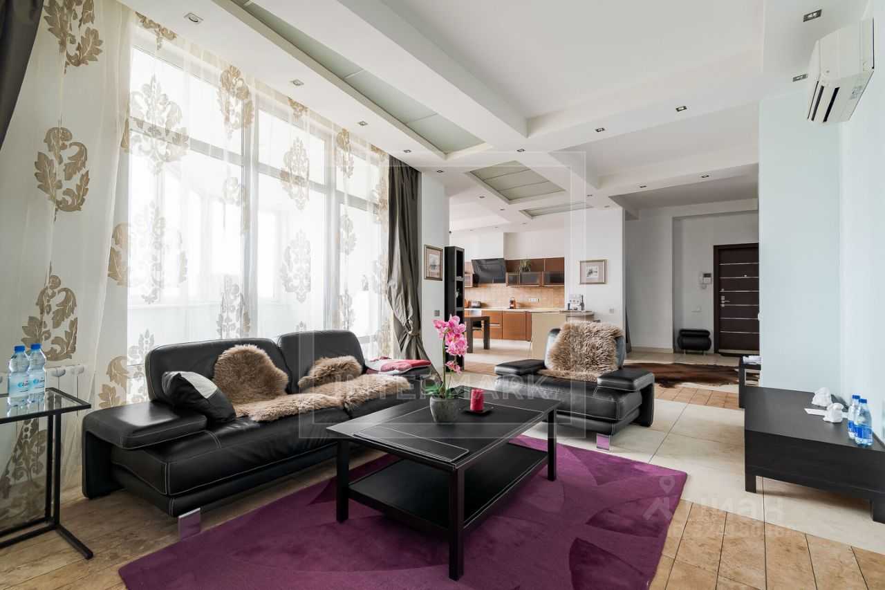 3-комнатная квартира, 140 м²