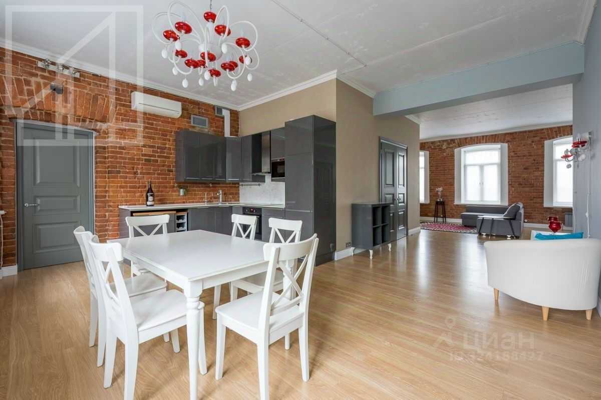 4-комнатная квартира, 150 м² — фотография 2