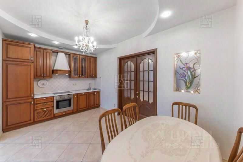 2-комнатная квартира, 110 м² — фотография 3