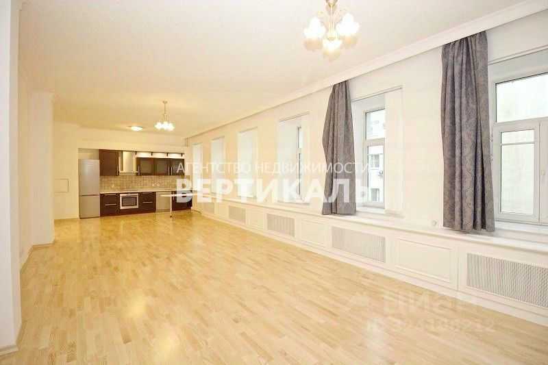 4-комнатная квартира, 146 м² — фотография 2