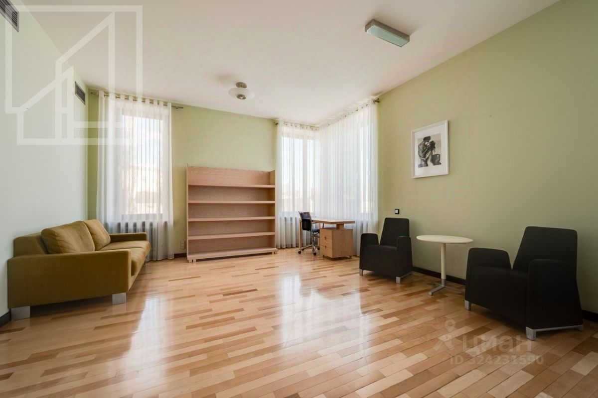 2-комнатная квартира, 140 м² — фотография 3