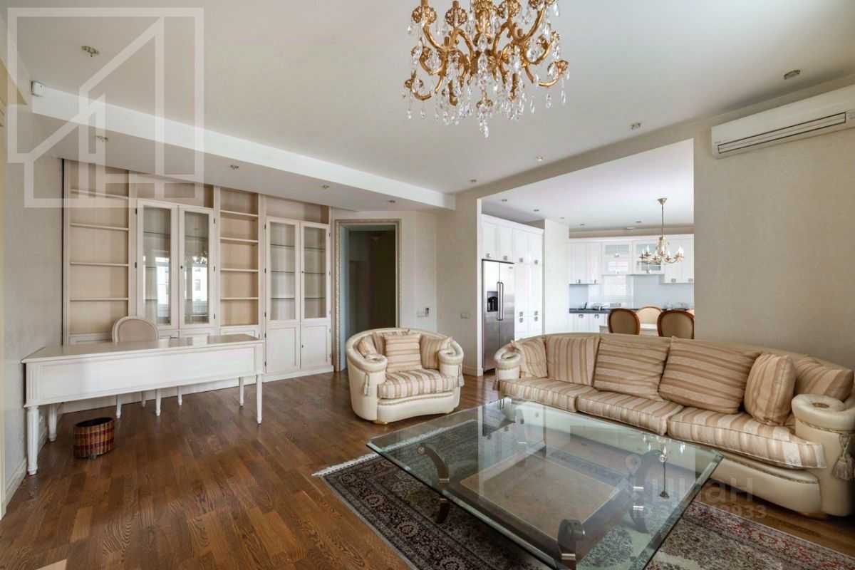 2-комнатная квартира, 77 м²