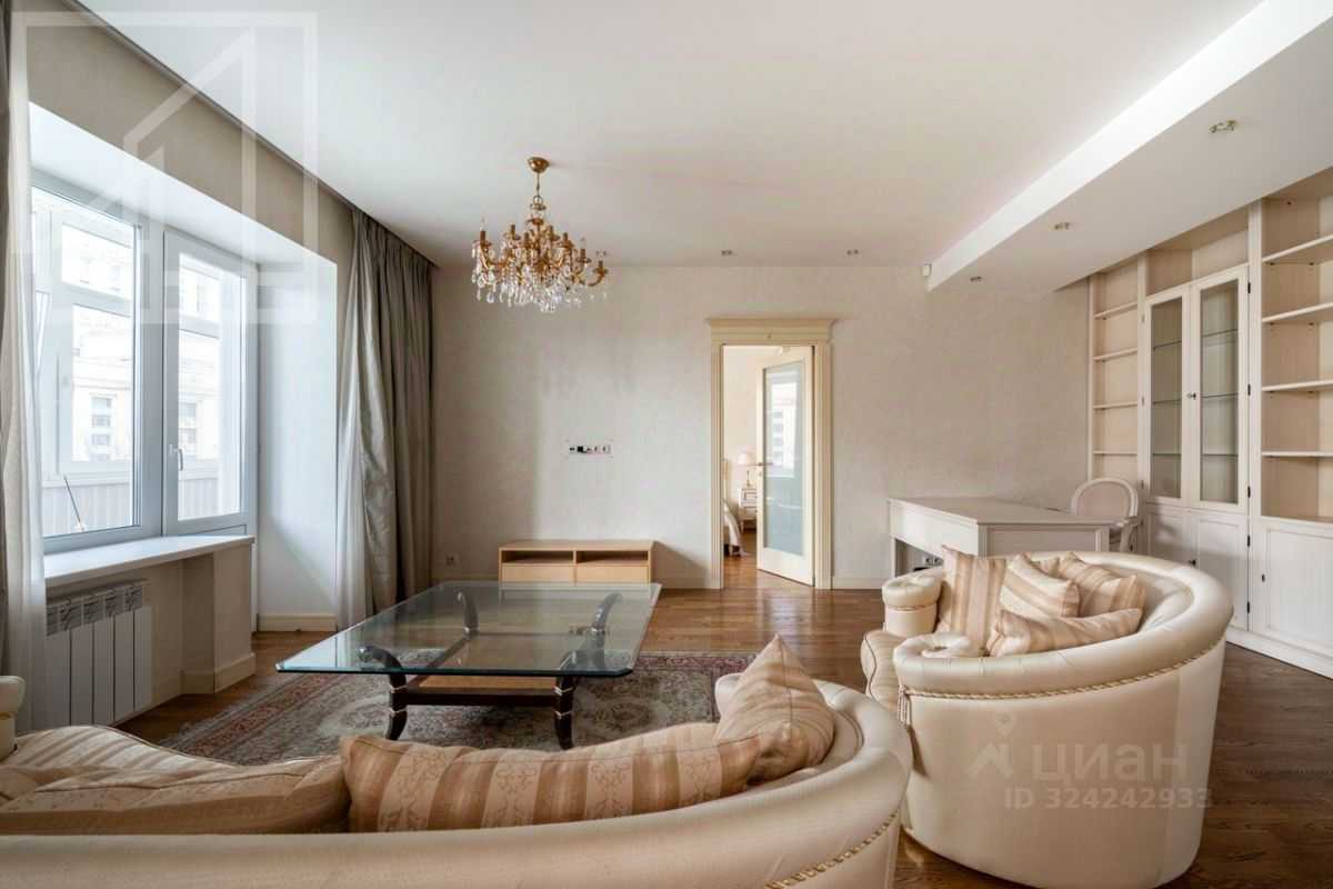 2-комнатная квартира, 77 м² — фотография 2