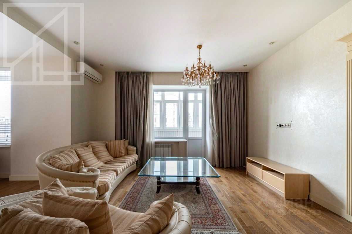 2-комнатная квартира, 77 м² — фотография 3