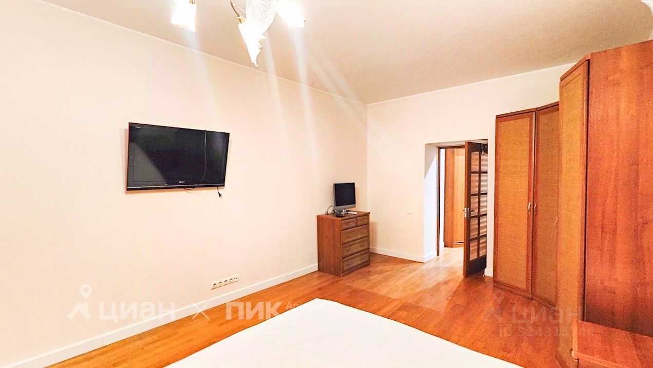 2-комнатная квартира, 60,5 м² — фотография 2