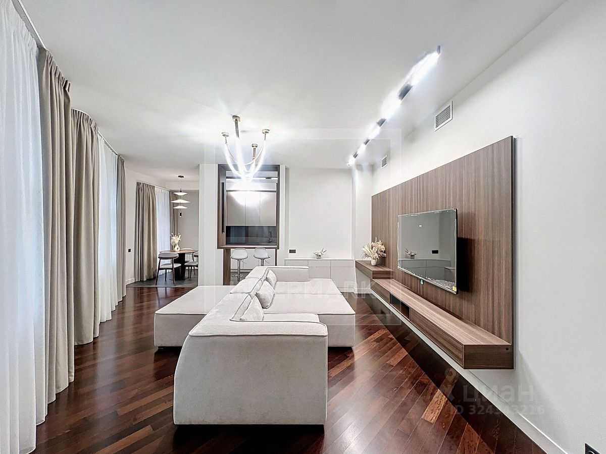 2-комнатная квартира, 81 м² — фотография 2