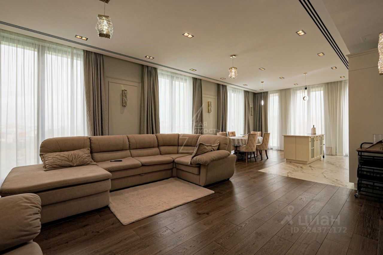 4-комнатная квартира, 130 м² — фотография 2