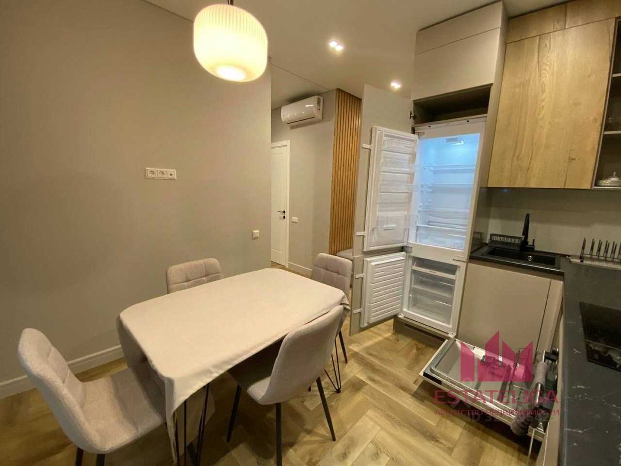 2-комнатная квартира, 55 м² — фотография 2