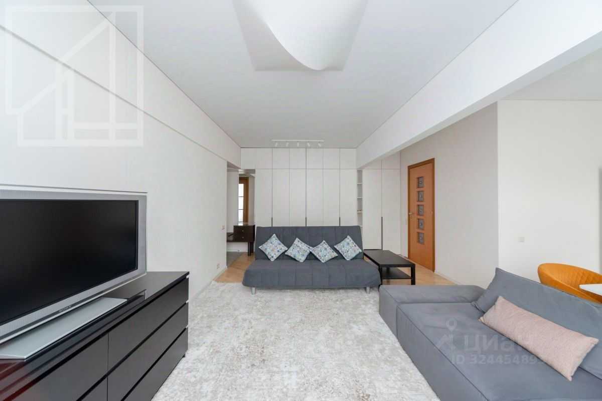 2-комнатная квартира, 58 м² — фотография 2