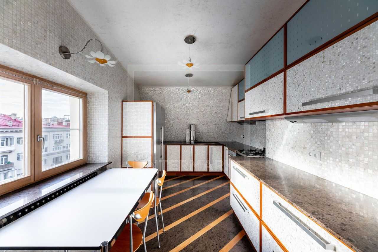 5-комнатная квартира, 141 м² — фотография 3