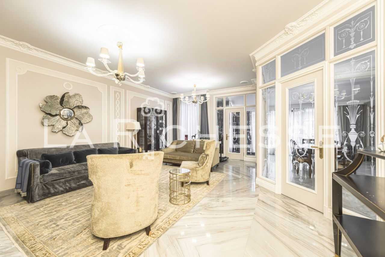 4-комнатная квартира, 195,3 м² — фотография 2