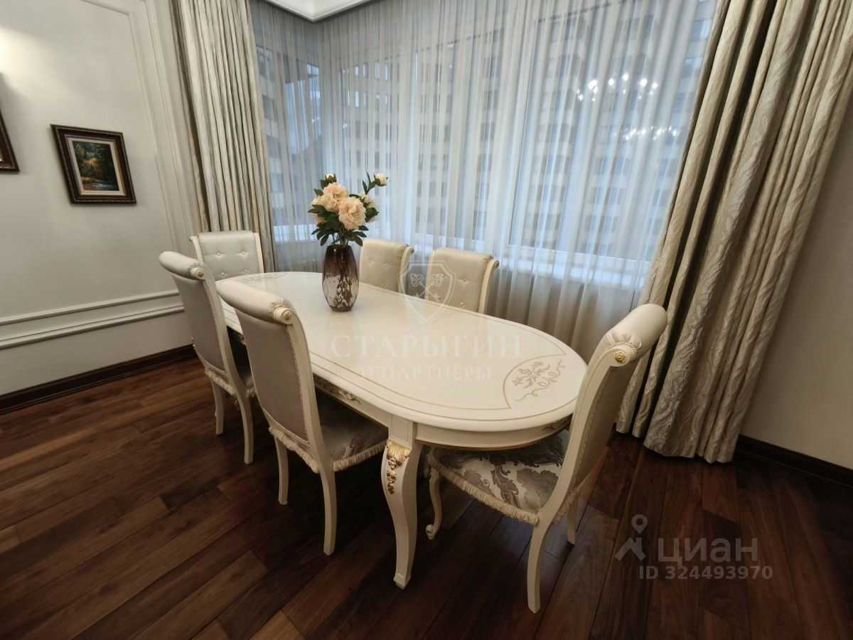 4-комнатная квартира, 121 м² — фотография 3