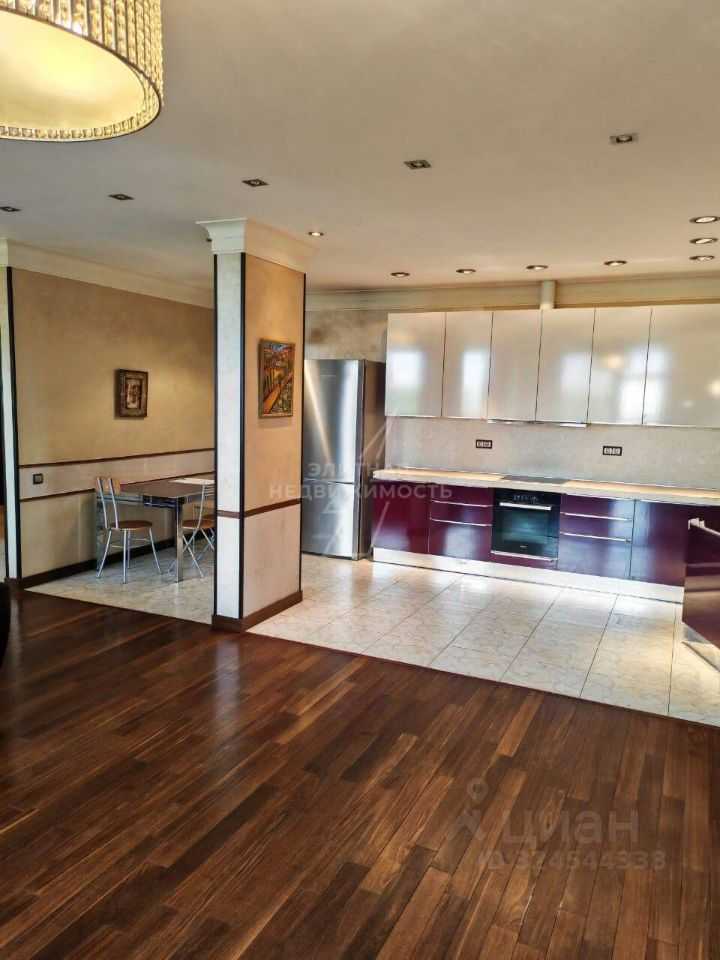 4-комнатная квартира, 120 м² — фотография 2