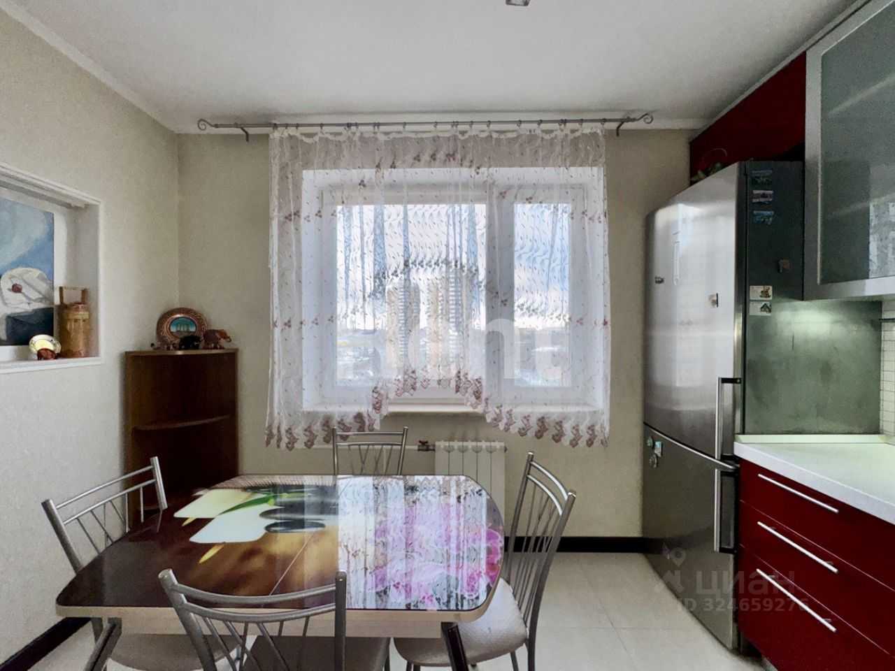 4-комнатная квартира, 98 м² — фотография 3