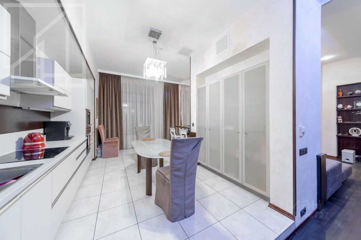 3-комнатная квартира, 130 м² — фотография 3