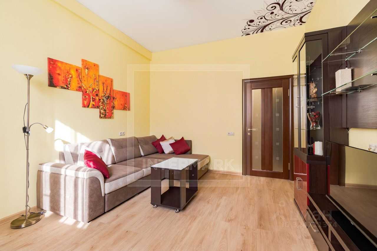 2-комнатная квартира, 55 м² — фотография 2