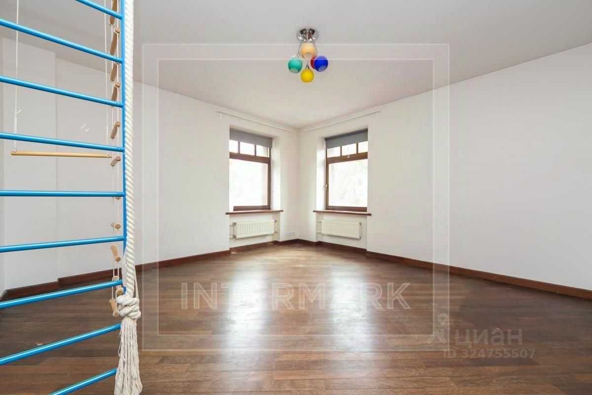 4-комнатная квартира, 165 м² — фотография 3