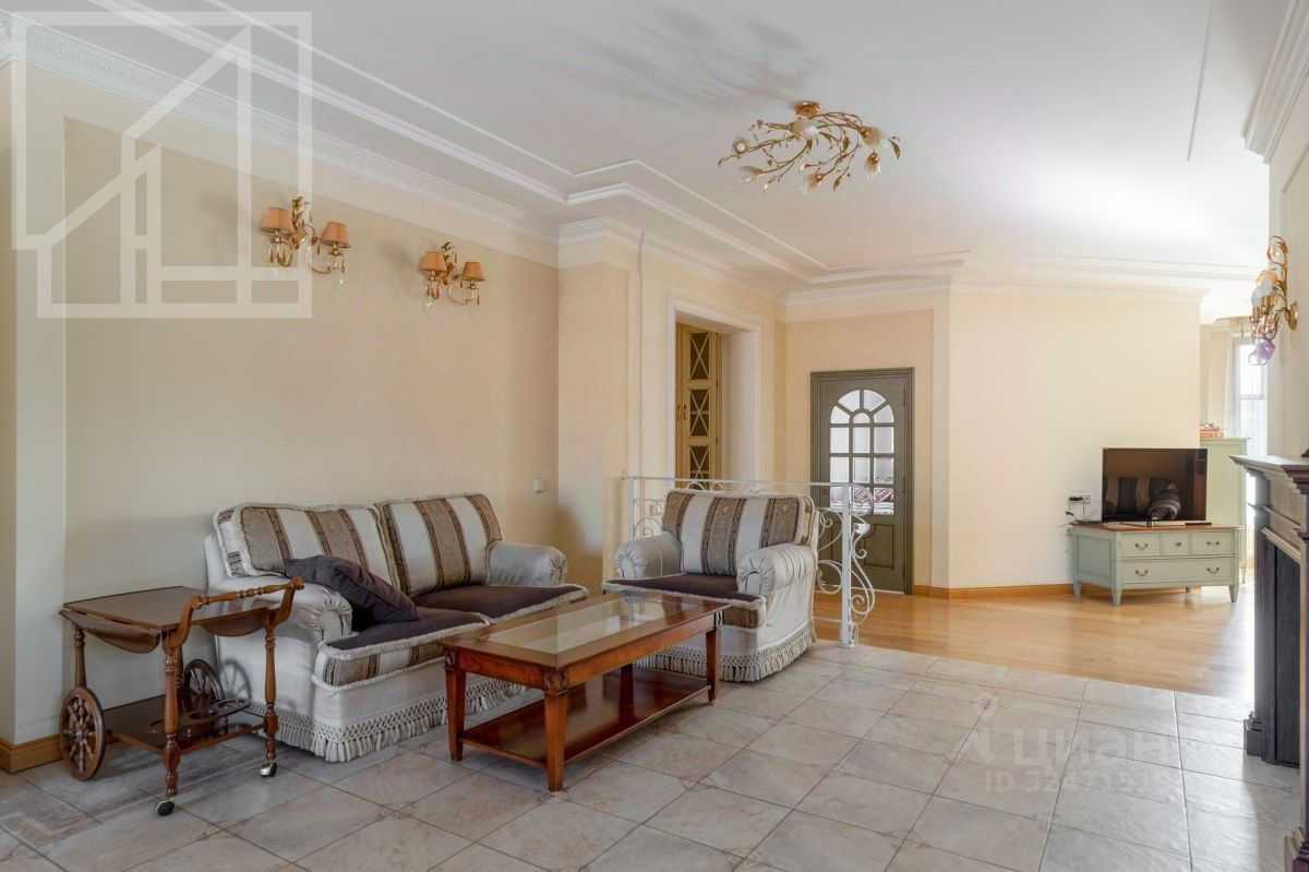4-комнатная квартира, 210 м² — фотография 3