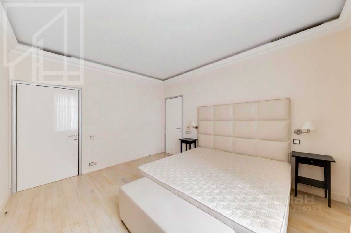 2-комнатная квартира, 100,6 м² — фотография 2