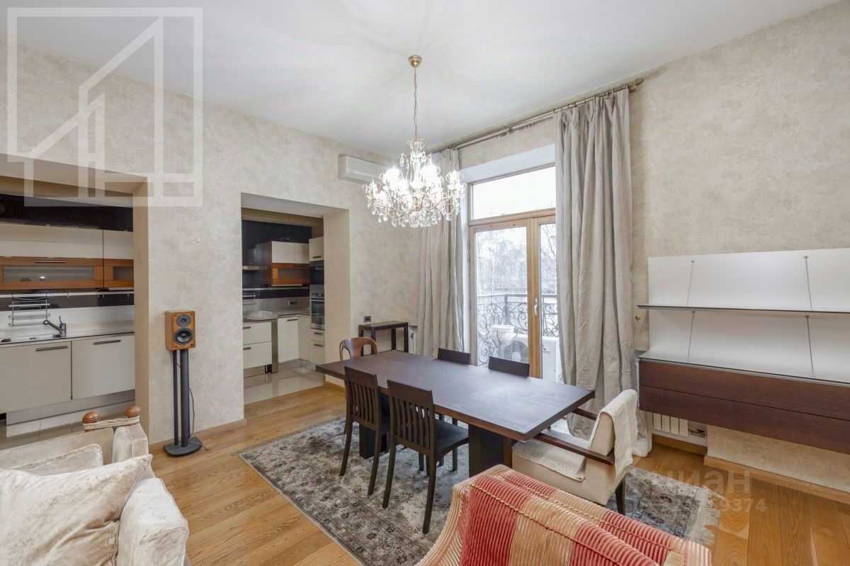 4-комнатная квартира, 160 м² — фотография 3