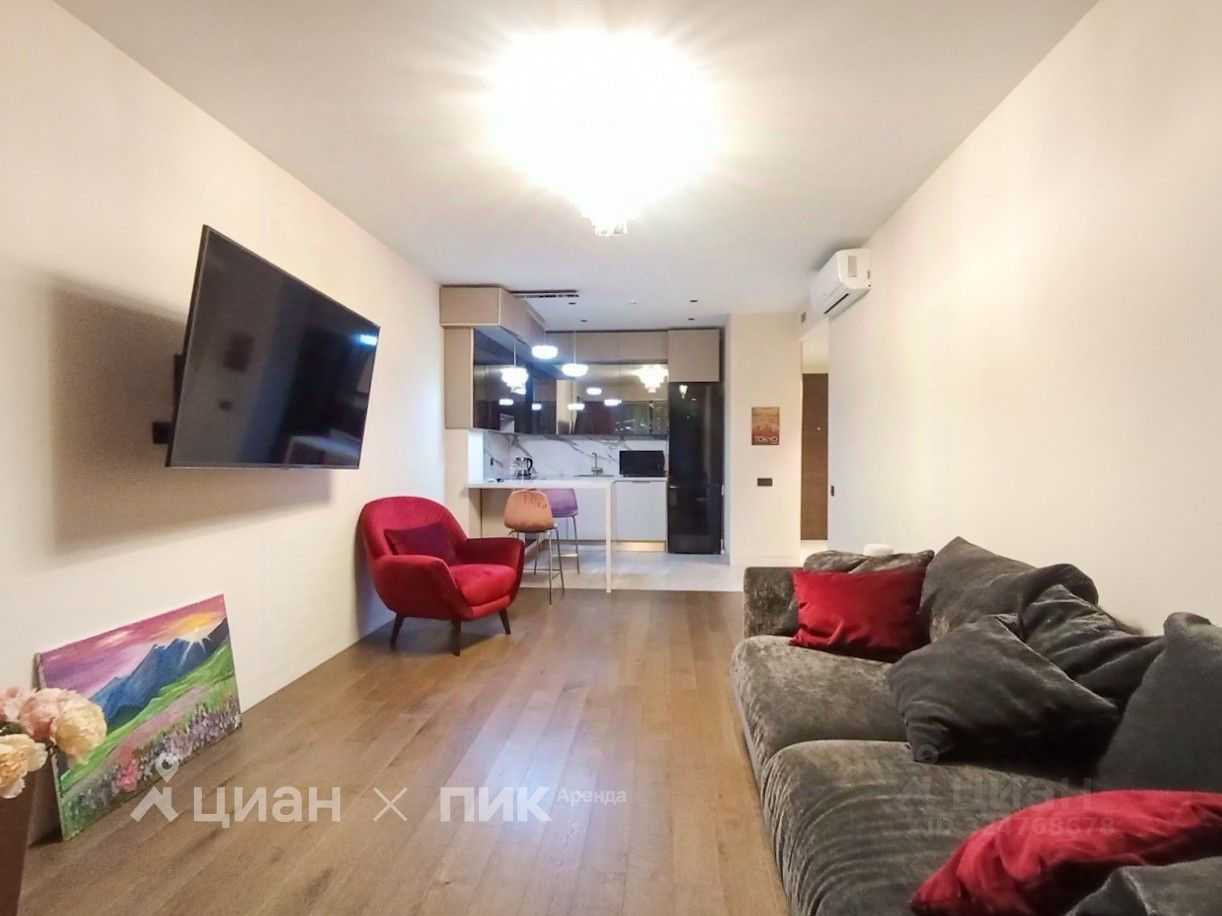 1-комнатная квартира, 56 м² — фотография 2