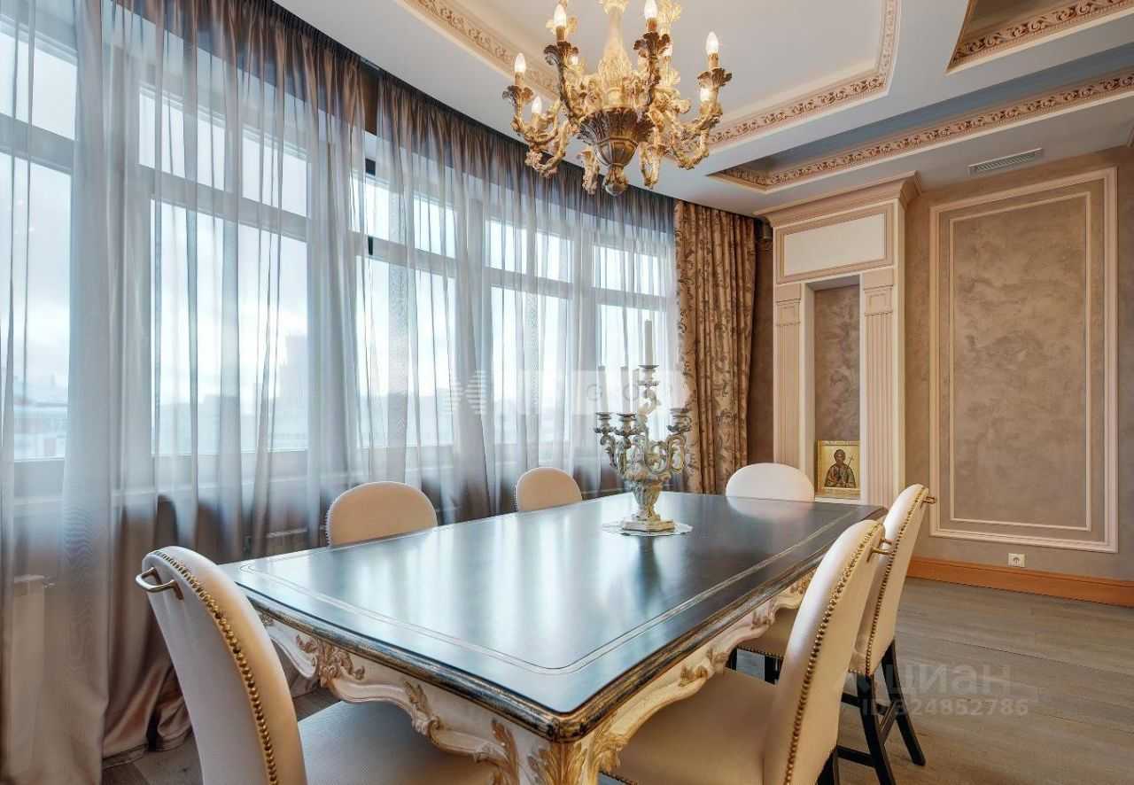 3-комнатная квартира, 135 м²