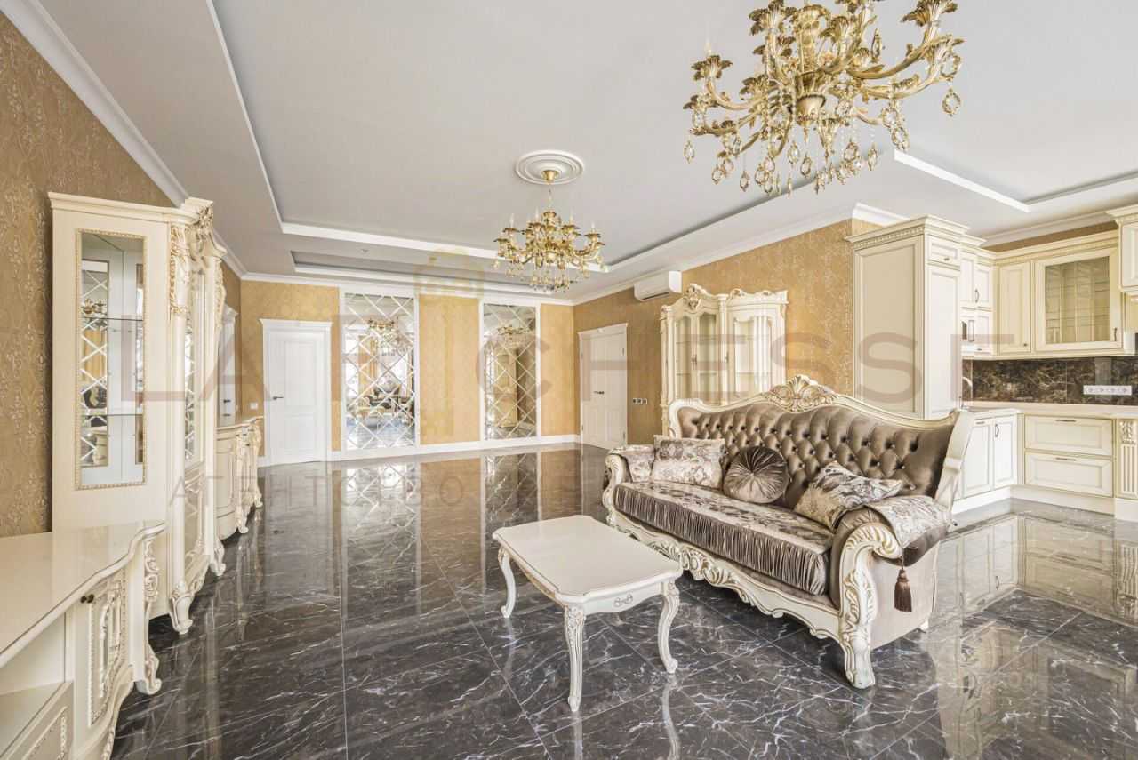 4-комнатная квартира, 183 м² — фотография 2