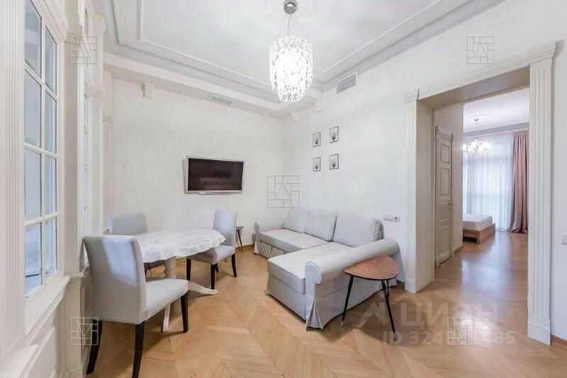 2-комнатная квартира, 70 м² — фотография 3