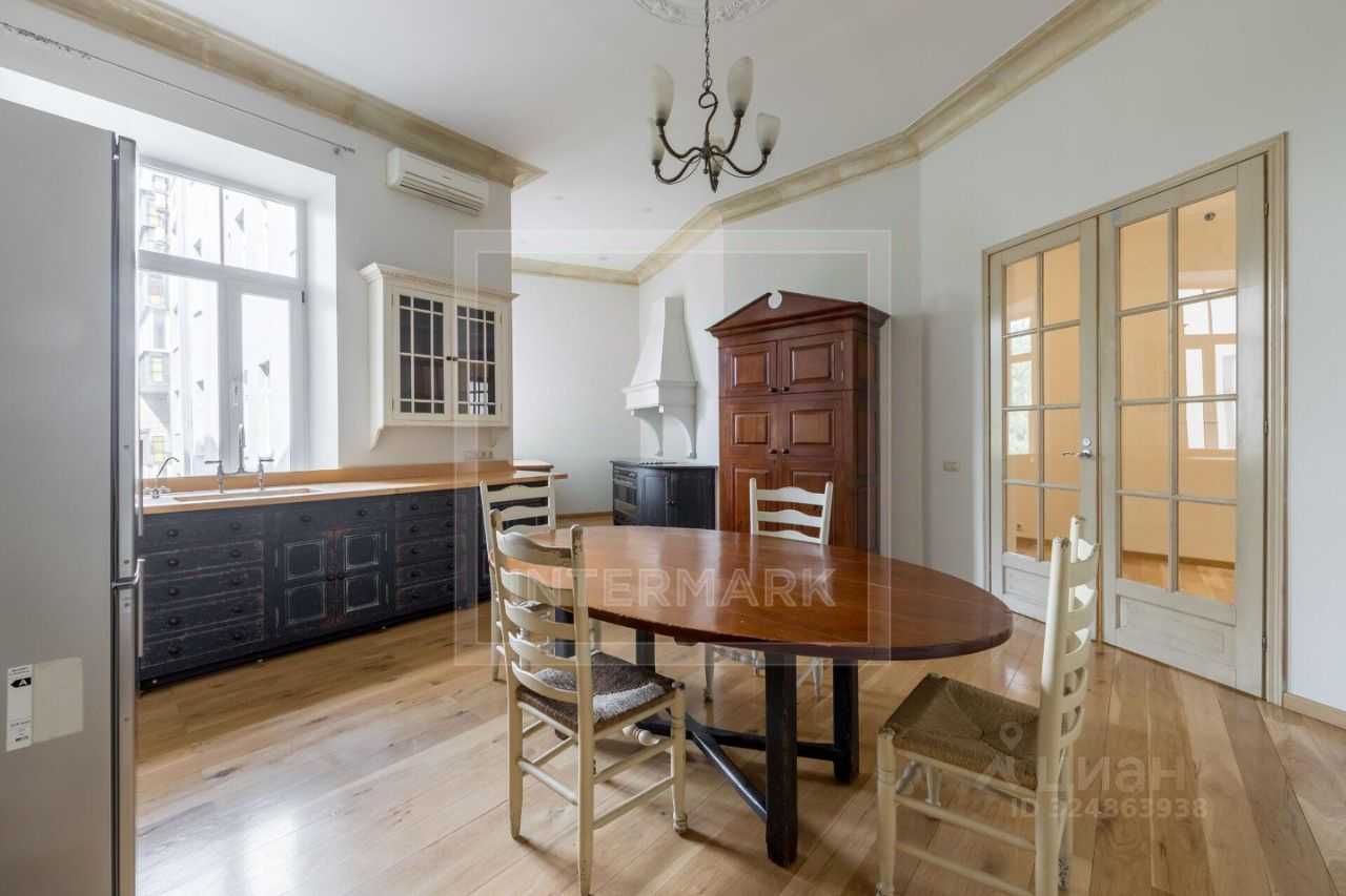 5-комнатная квартира, 225 м² — фотография 3