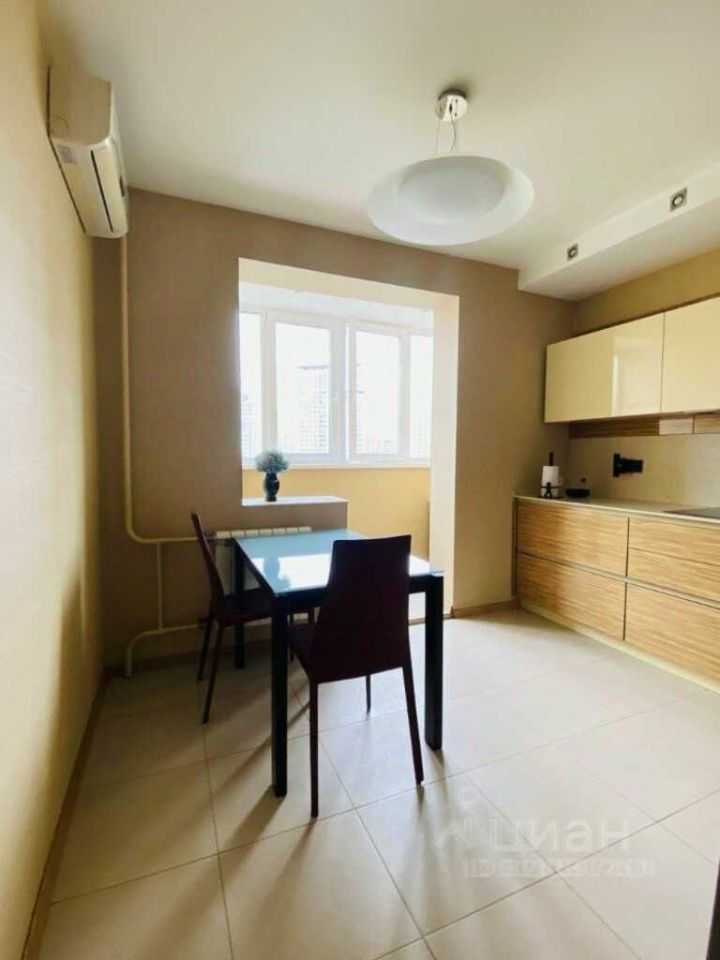 3-комнатная квартира, 64 м² — фотография 3