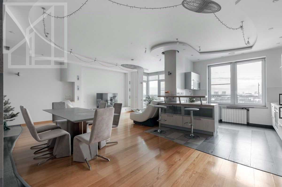5-комнатная квартира, 190 м² — фотография 2