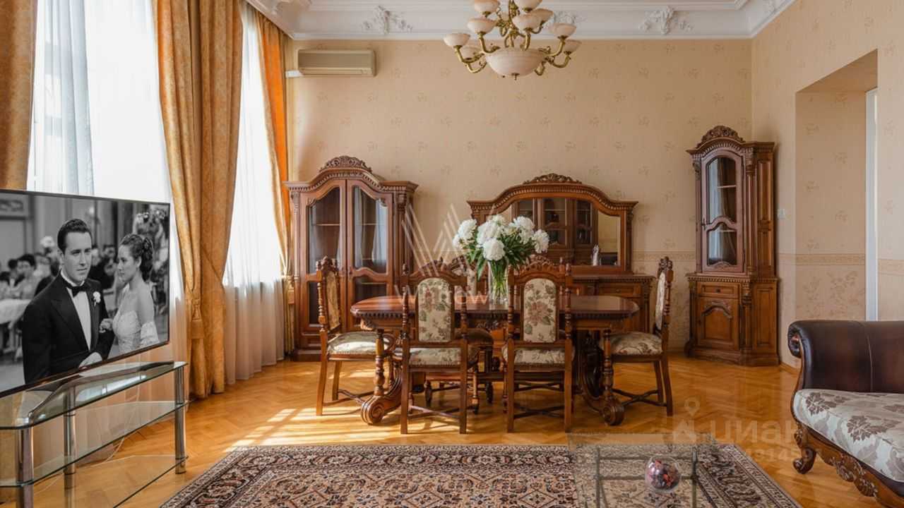 3-комнатная квартира, 190 м²