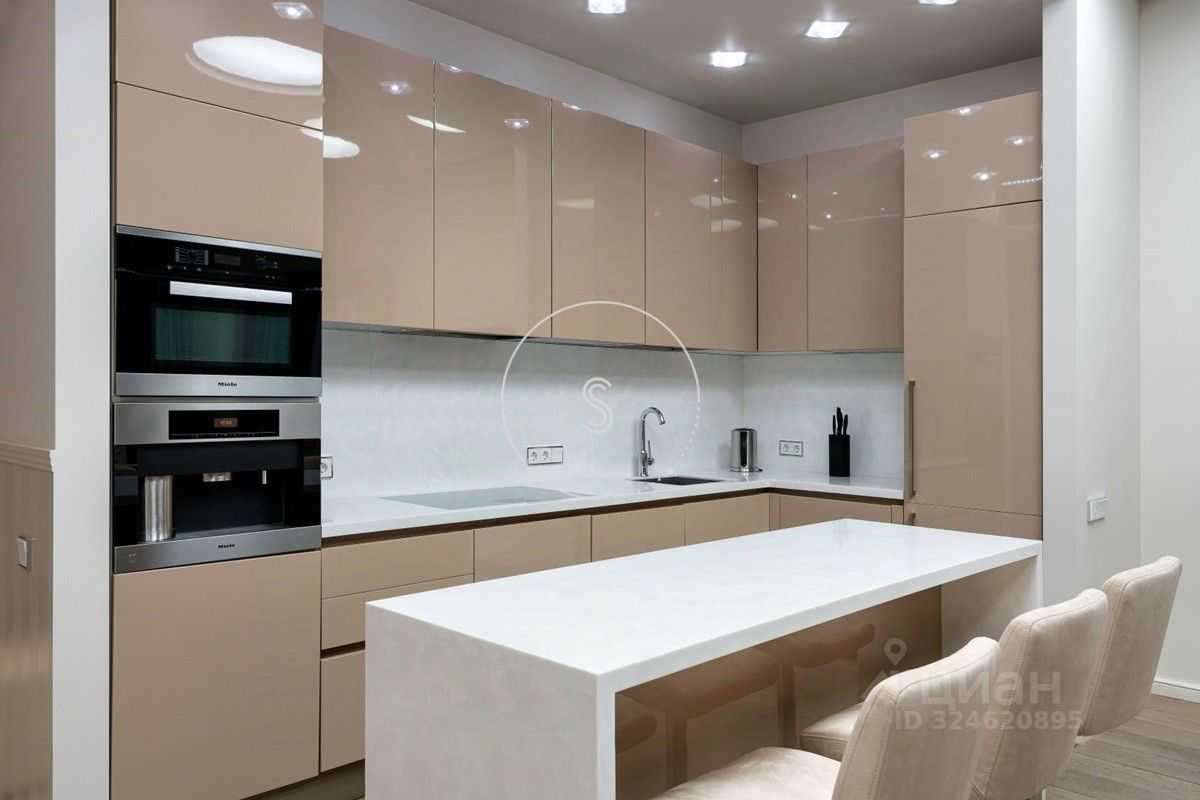 4-комнатная квартира, 190 м² — фотография 2