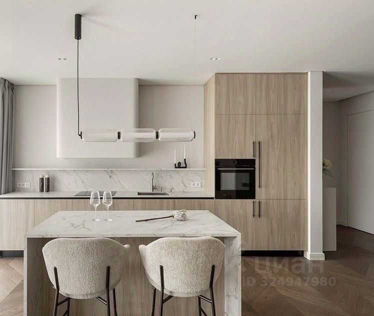 4-комнатная квартира, 193 м² — фотография 2
