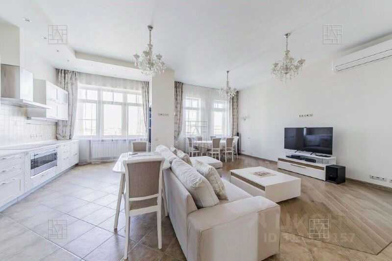 5-комнатная квартира, 190 м²