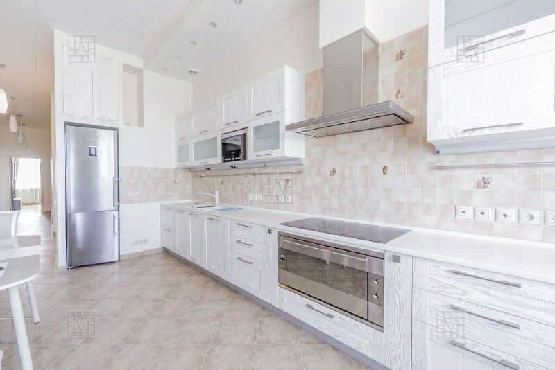 5-комнатная квартира, 190 м² — фотография 3